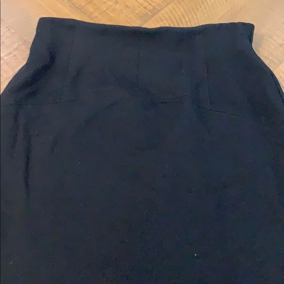 Tyler Kim Skirt - Picture 3 of 5